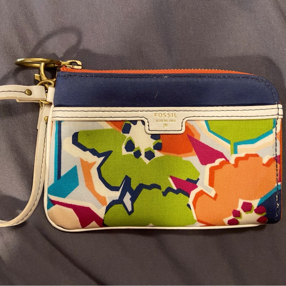 EUC  Fossil Wristlet Coated Cotton